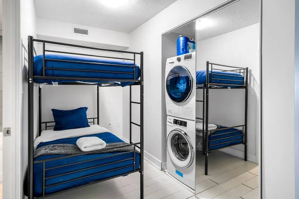 One Bed And Den Upscale Comfort Condo With Parking Toronto 0*,  Canada