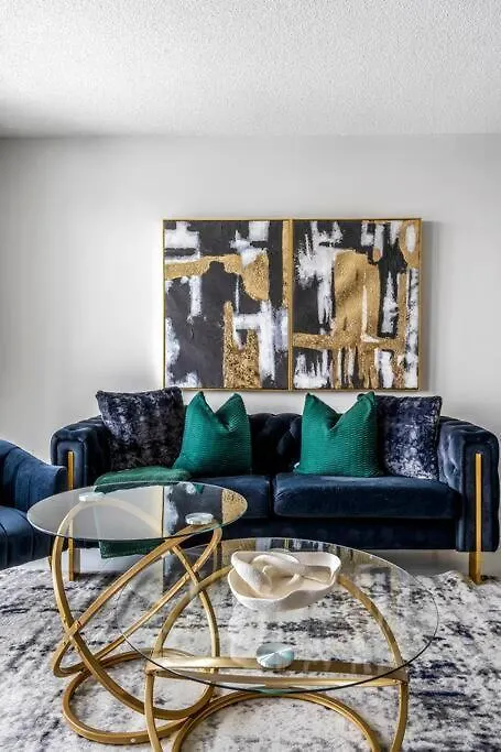 Appartement One Bed And Den Upscale Comfort Condo With Parking Toronto